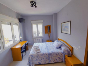  Hostal Monteclaro  Понферрада
